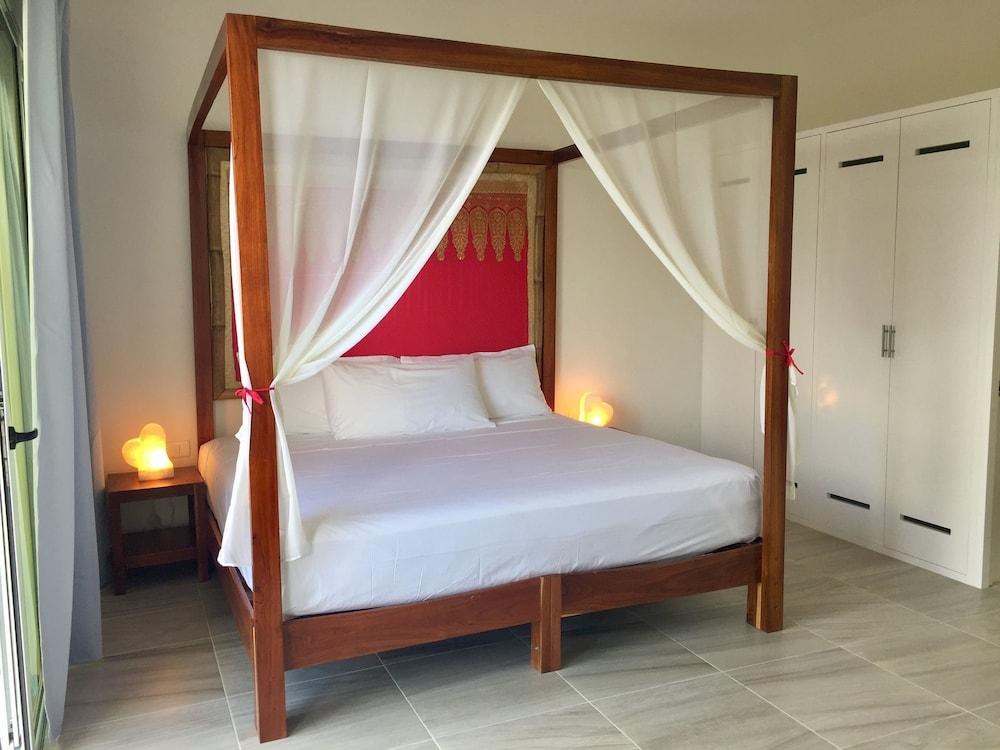 Ocean Zen Suites on 5th Avenue - Adults Only photo 3