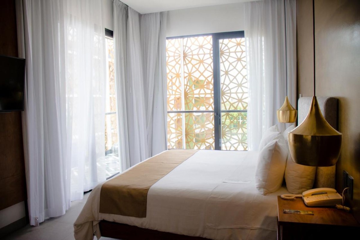 IT HOTEL BOUTIQUE & RESTAURANT photo 3