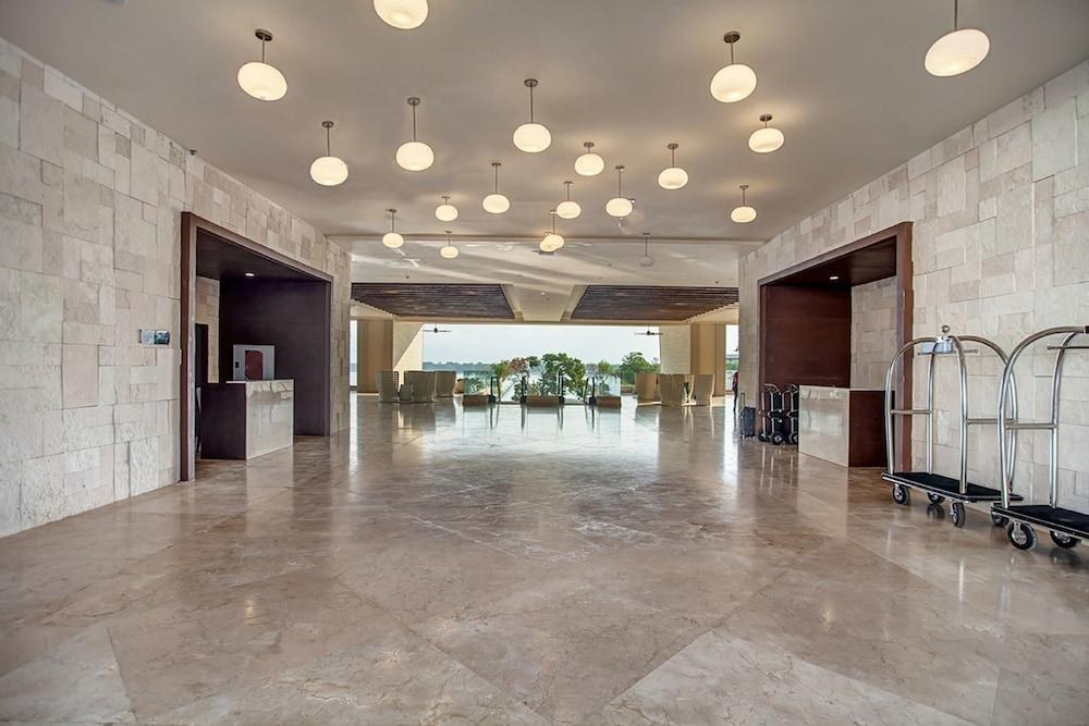 Royalton Negril, An Autograph Collection All-Inclusive Resort photo 3
