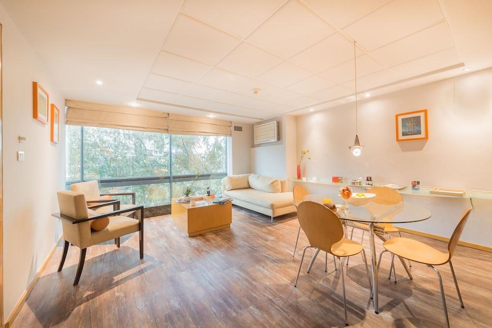 Suites Contempo photo 3