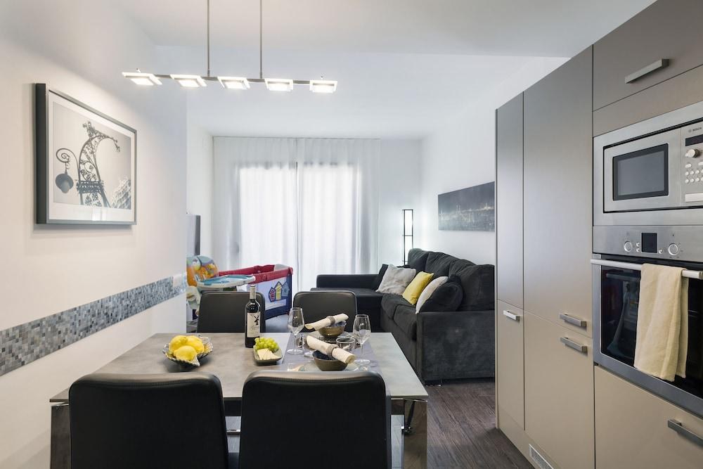 Aspasios Catedral Apartments photo 4