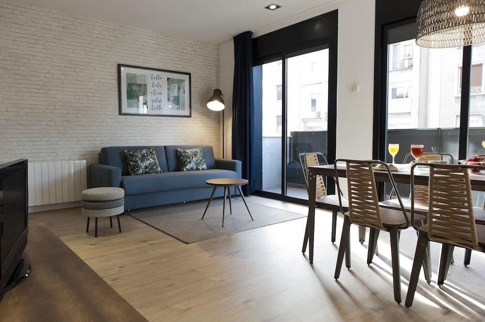 MH Apartments Sant Pau photo 3