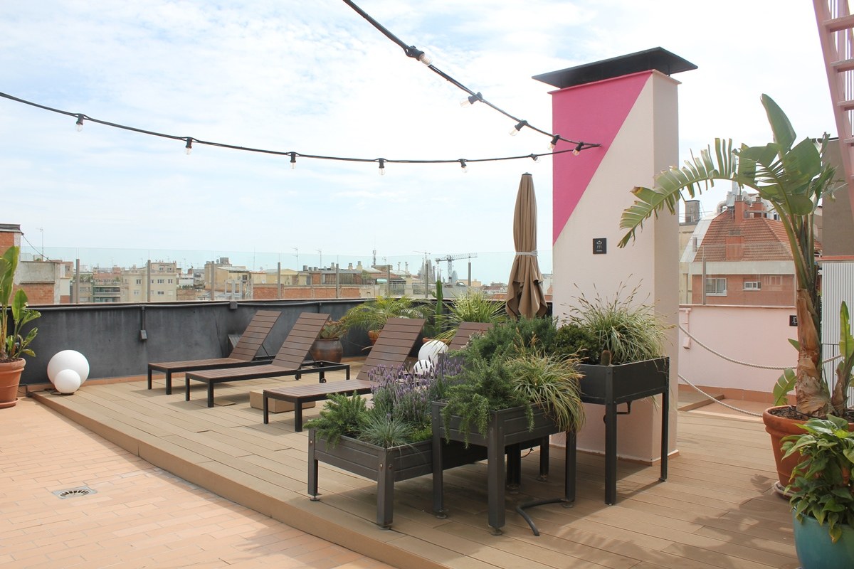 Pol & Grace Hotel