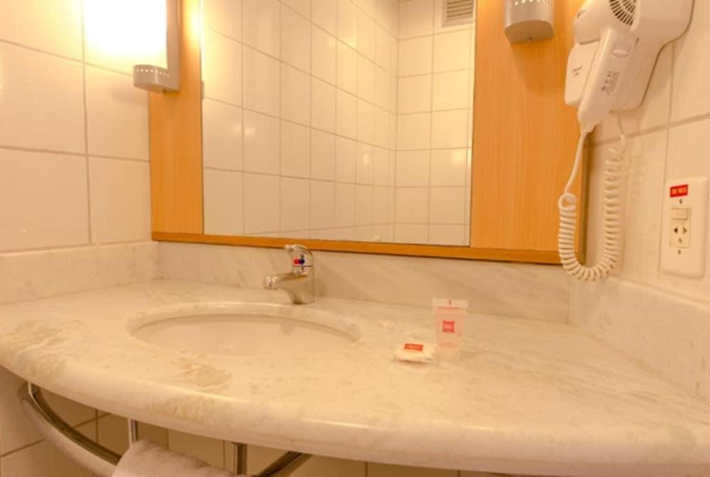 Ibis Porto Alegre Aeroporto photo 3