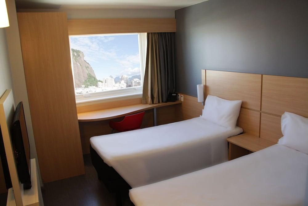 Ibis Copacabana Posto 5 photo 2