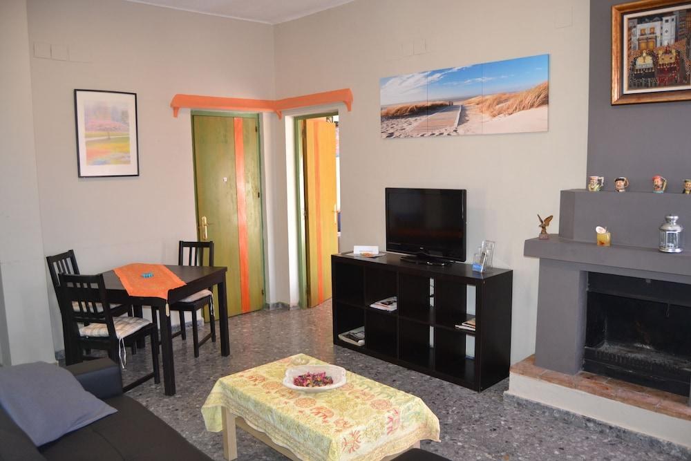MARQUÉS DE GUADIARO 1 APARTAMENTOS