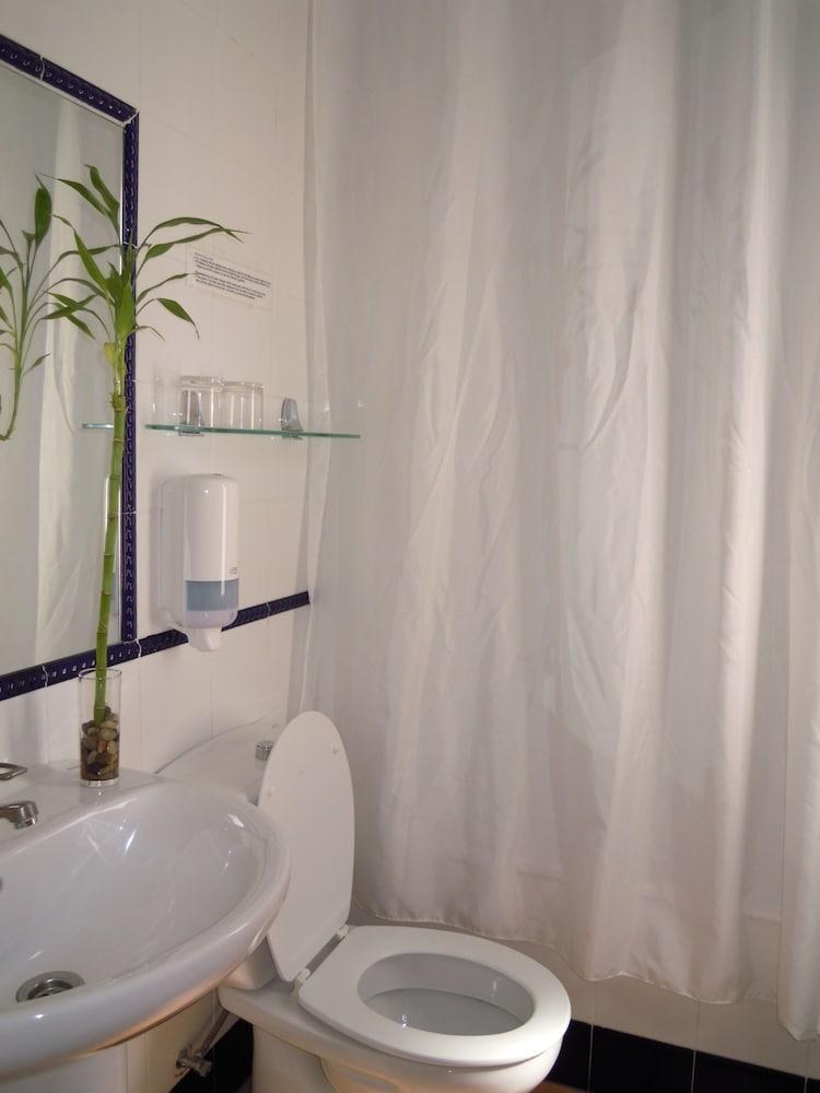 Hostal Moscatel photo 3