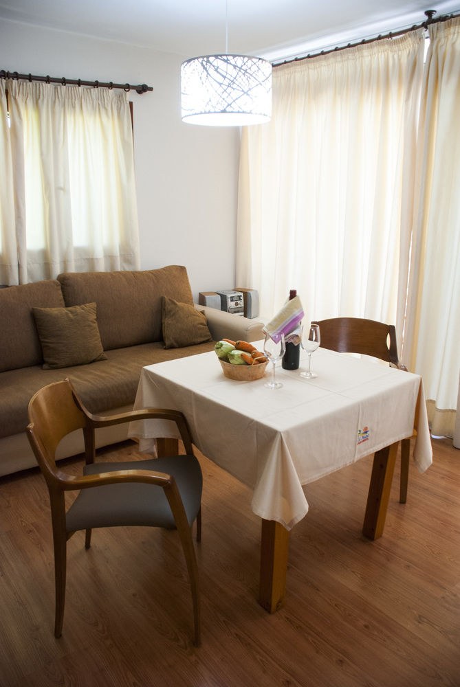 Apartamentos El Paseo photo 1