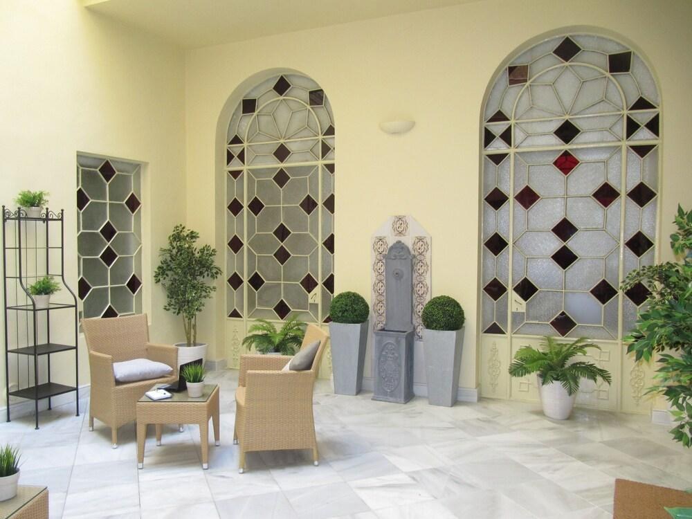 LIFE APARTMENTS SAN VICENTE photo 3