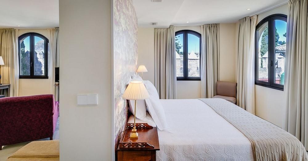 Suites Murillo photo 3