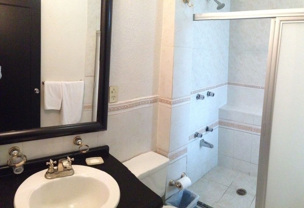 Grupo Kings Suites Horacio