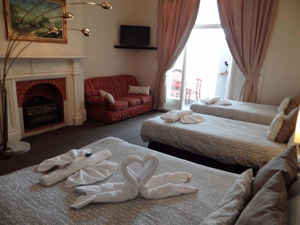 Charlotte Guest House photo 4