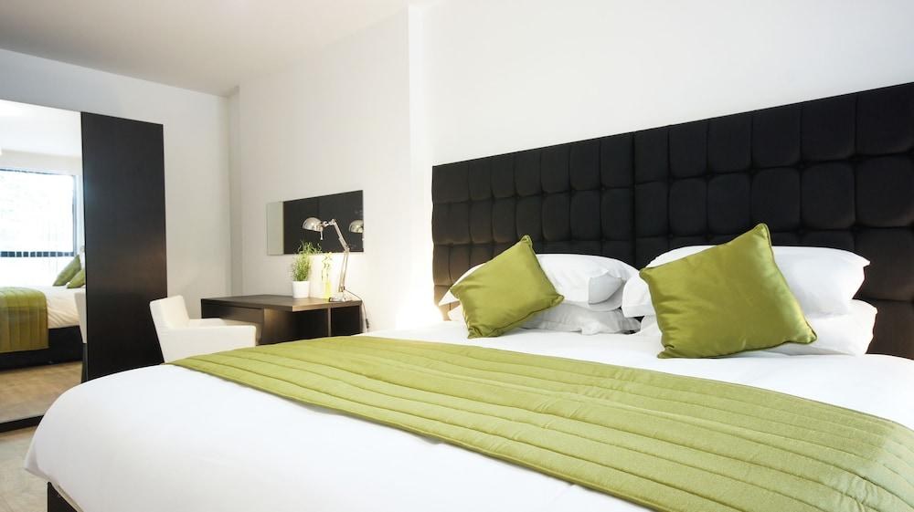 Andora Apartments photo 2
