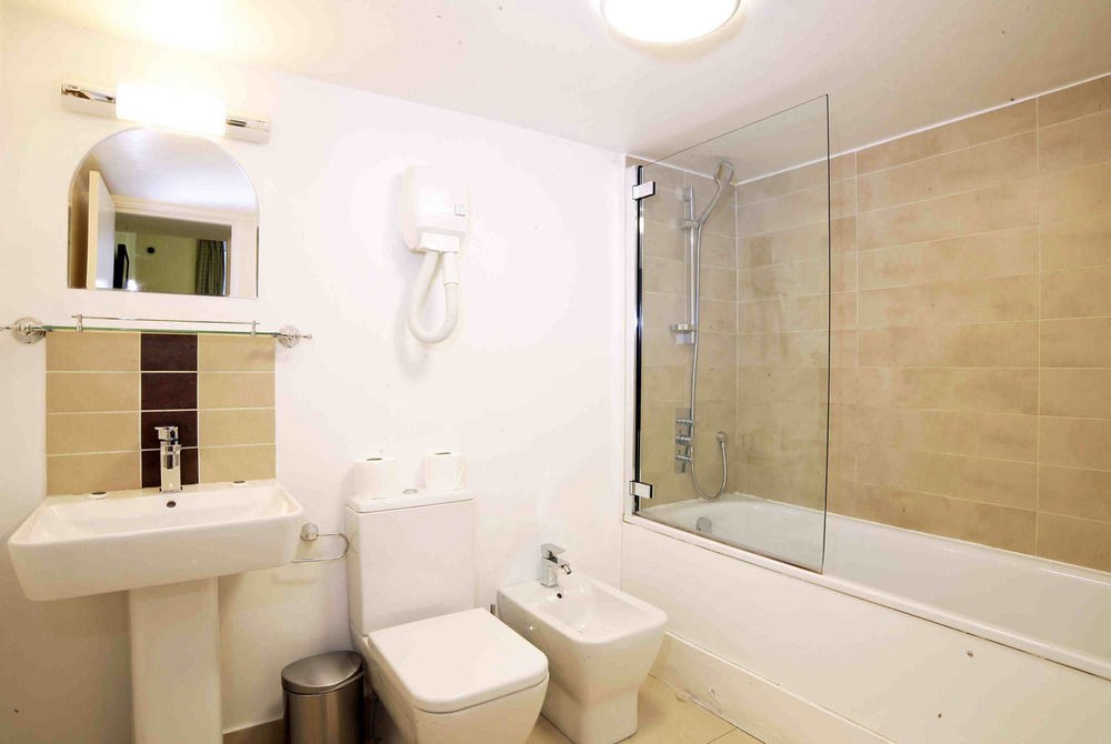 Oxbridge Apartments photo 1
