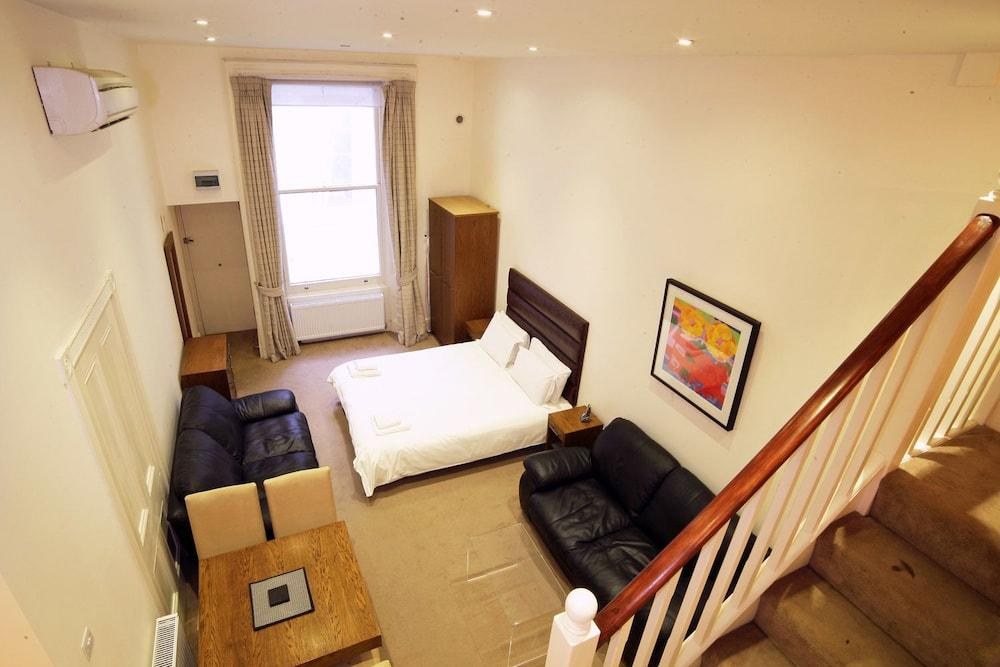 Oxbridge Apartments photo 2