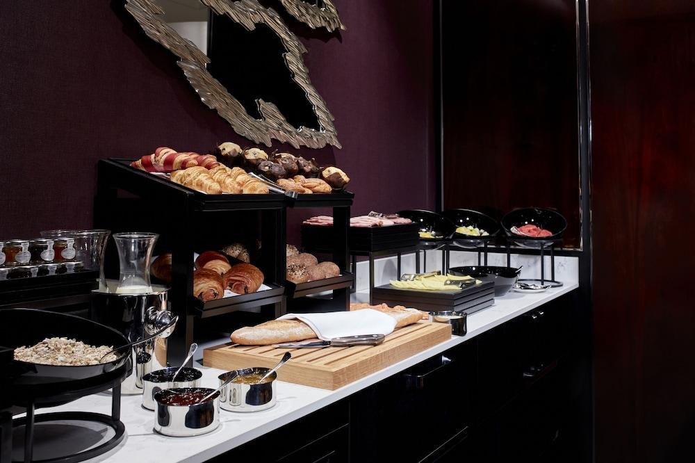 Hyatt Regency London Albert Embankment photo 2