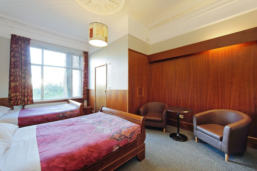 London Visitors Hotel