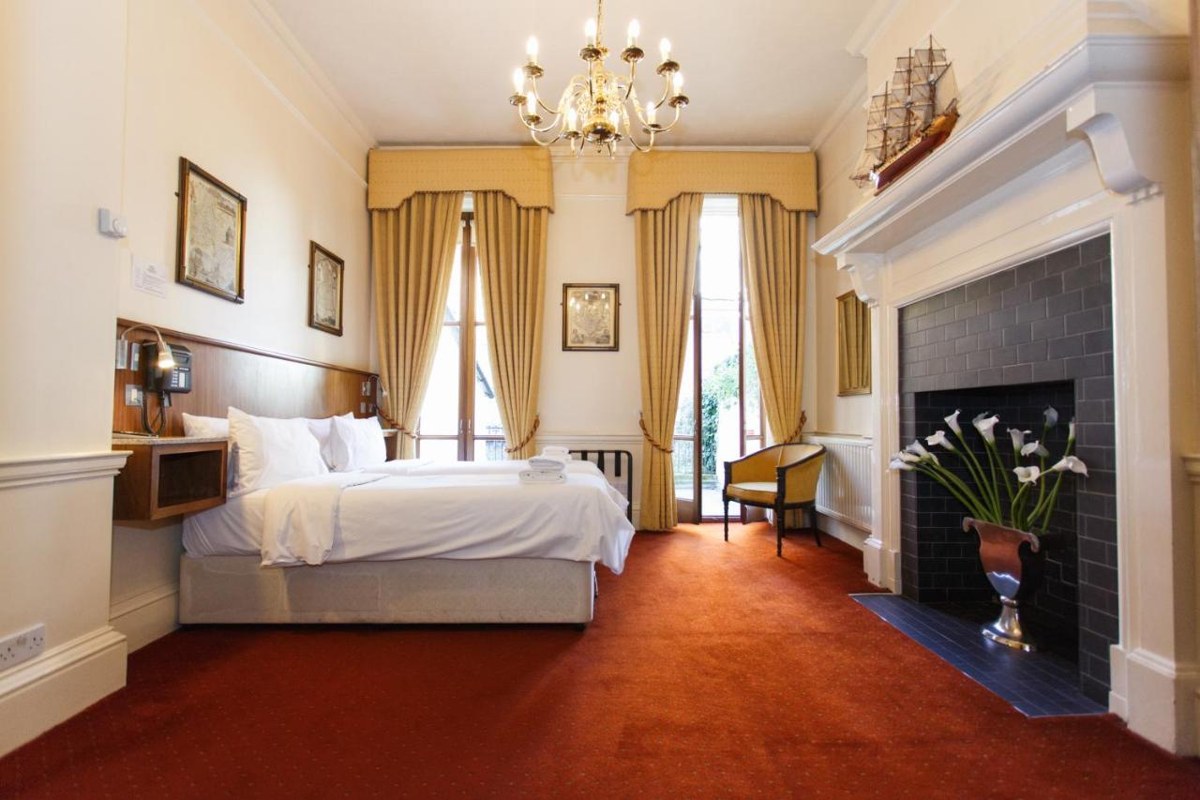MORGAN HOTEL