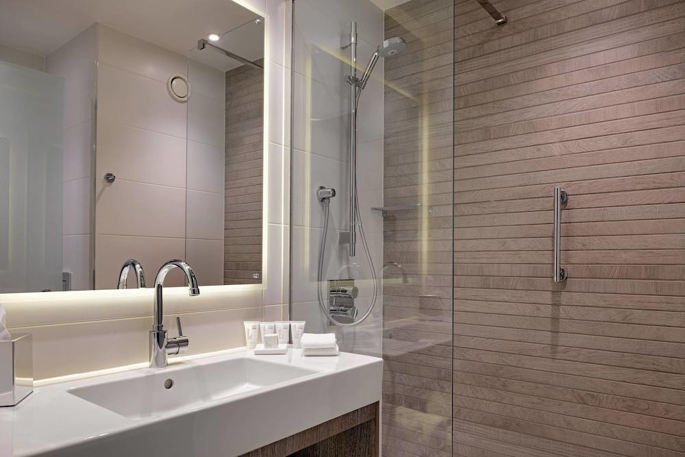 AC HOTEL MANCHESTER CITY CENTRE photo 3