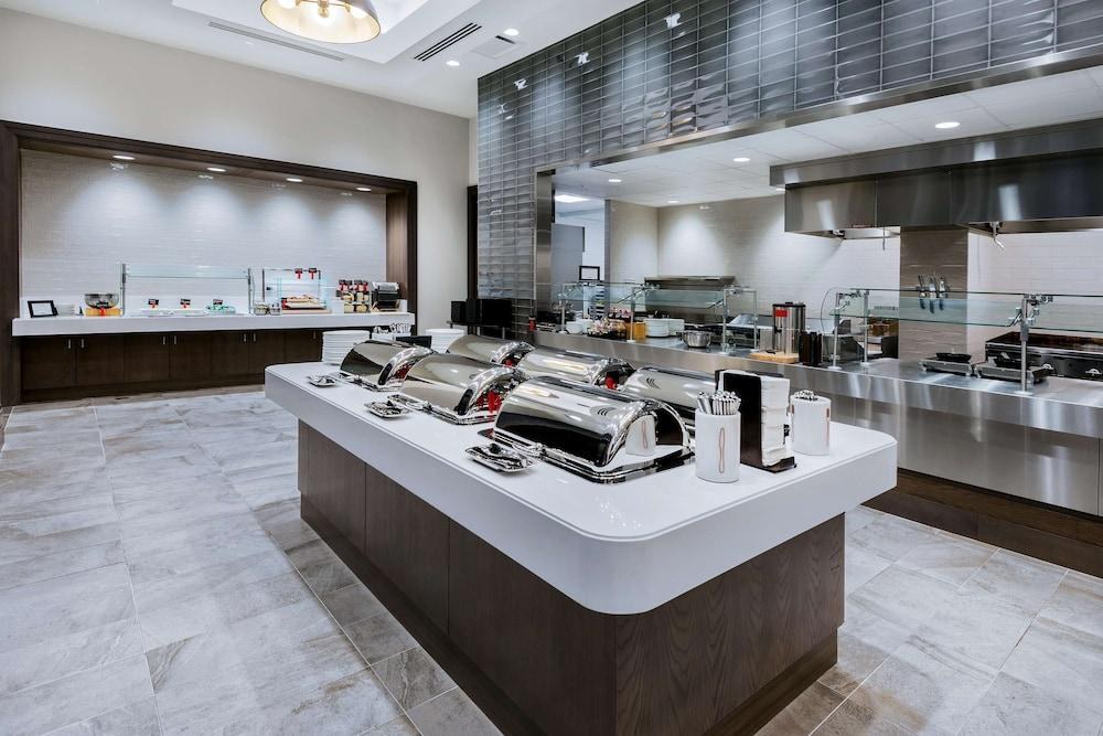 Embassy Suites by Hilton Houston West - Katy photo 3