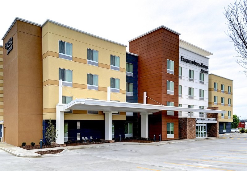 FAIRFIELD INN  SUITES NASHVILLE METROCENTER