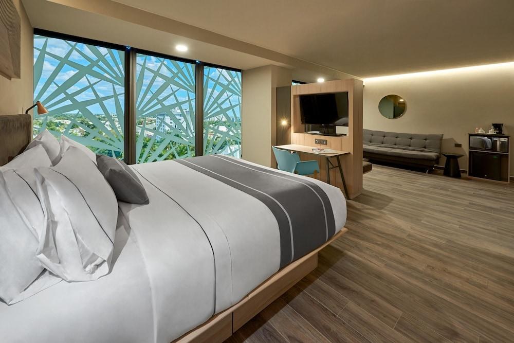 CITY EXPRESS PLUS BY MARRIOT MERIDA photo 4