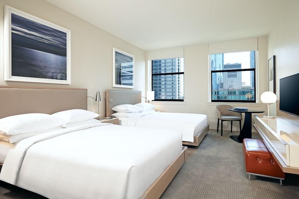 Hyatt Centric The Loop Chicago photo 2