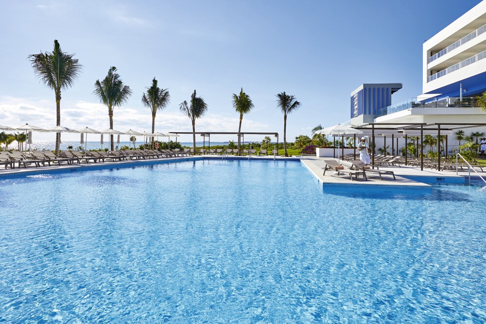 RIU PALACE COSTA MUJERES photo 1