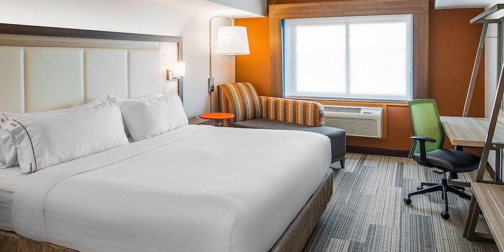 Holiday Inn Express & Suites S Lake Buena Vista photo 3