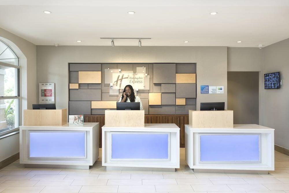 Holiday Inn Express & Suites S Lake Buena Vista photo 4