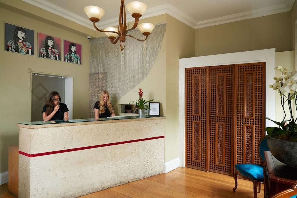 BERKELEY SQUARE HOTEL photo 1