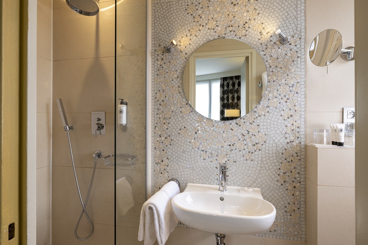 HOTEL AIGLON photo 3