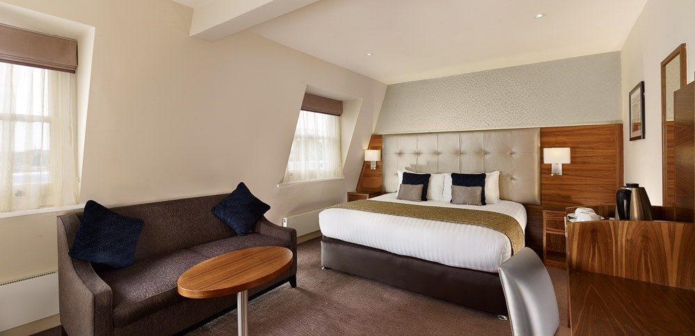 NORFOLK TOWERS HOTEL