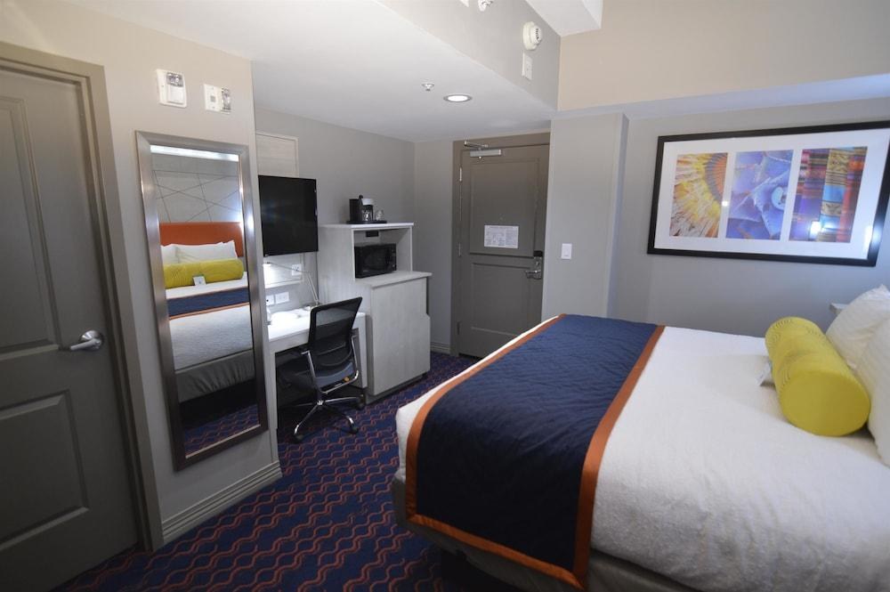 Best Western Premier Historic Travelers Hotel Alamo/Riverwalk photo 2