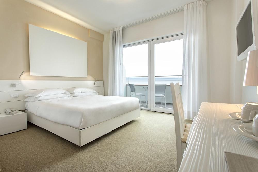 HOTEL ADRIATIC PALACE photo 3