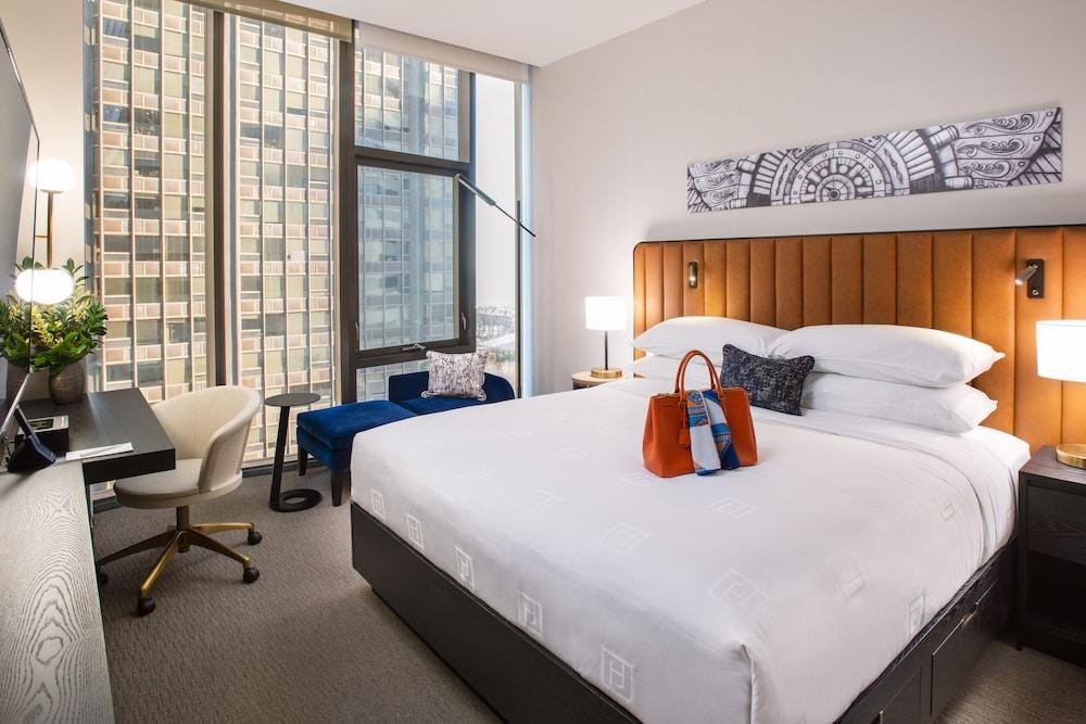Arlo Chicago