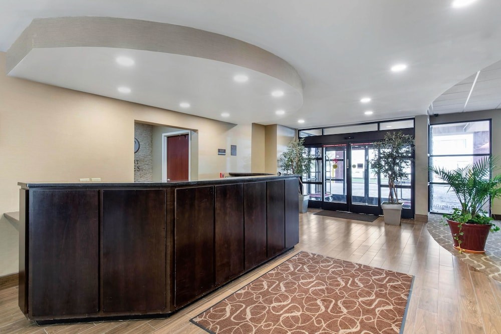 Comfort Suites Nashville near Percy Priest Lake photo 1