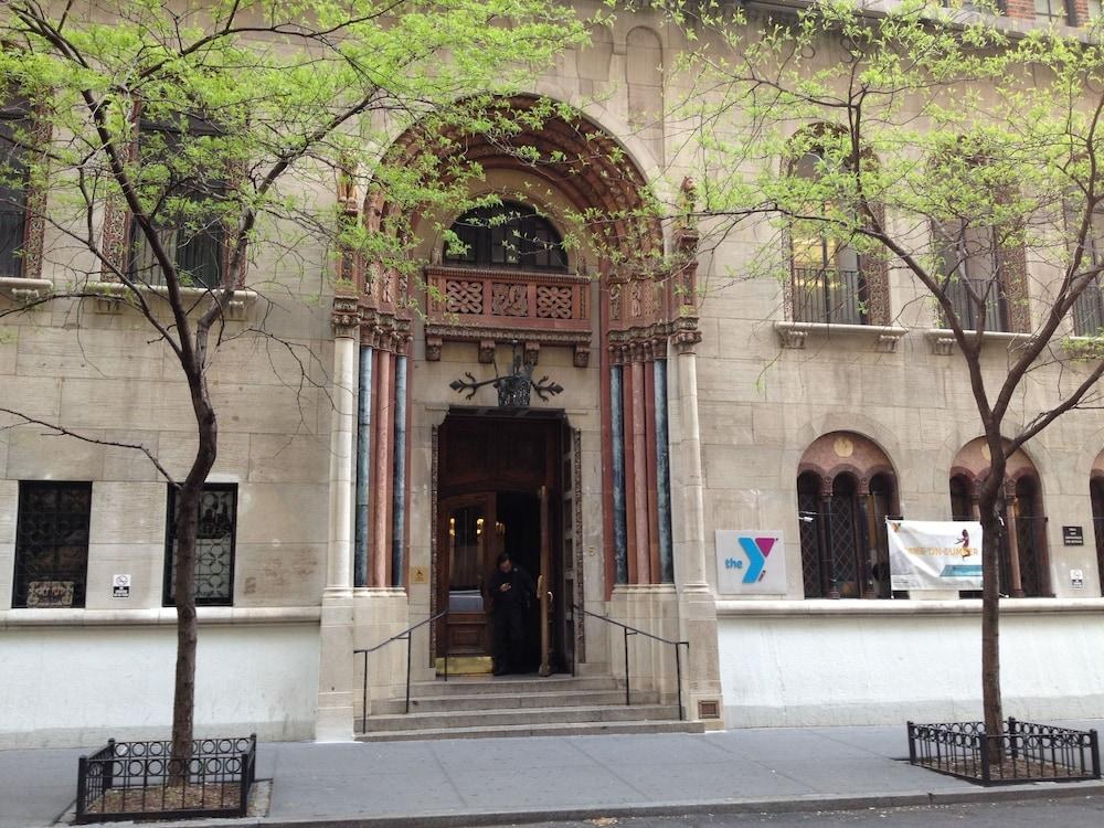 WEST SIDE YMCA HOSTEL