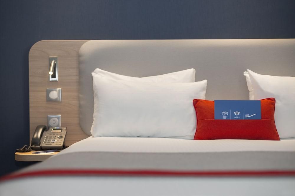 Holiday Inn Express Paris Velizy