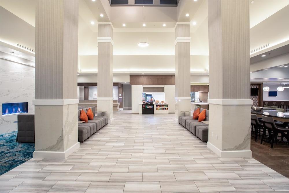 Hilton Garden Inn Las Vegas City Center photo 1