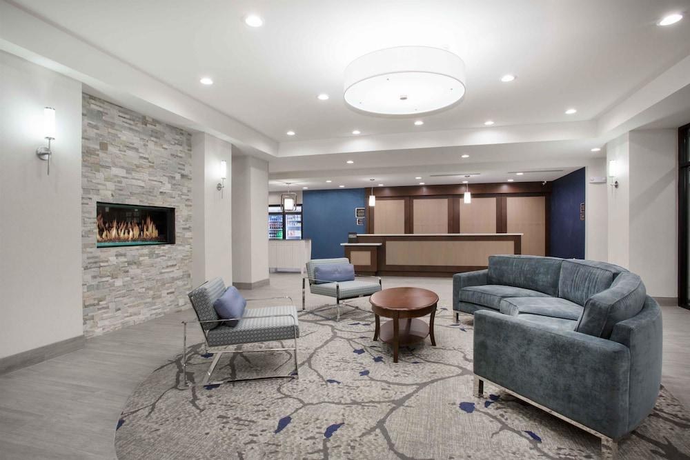 Homewood Suites by Hilton Las Vegas City Center photo 1