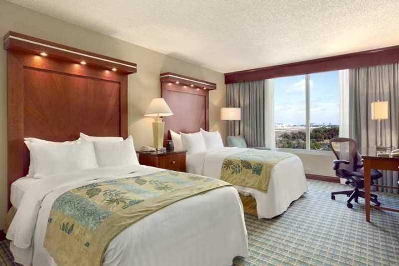 HILTON FORT LAUDERDALE AIRPORT photo 3
