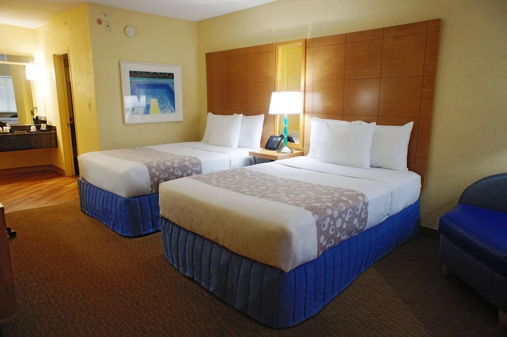 La Quinta Inn by Wyndham Ft. Lauderdale Northeast photo 2