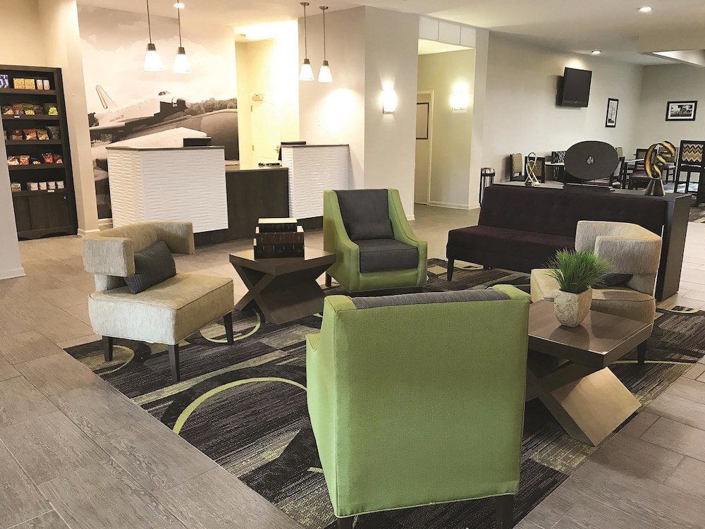 La Quinta Inn & Suites Huntsville Airport Madison