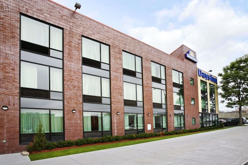 Days Inn by Wyndham Bronx Near Stadium photo 2