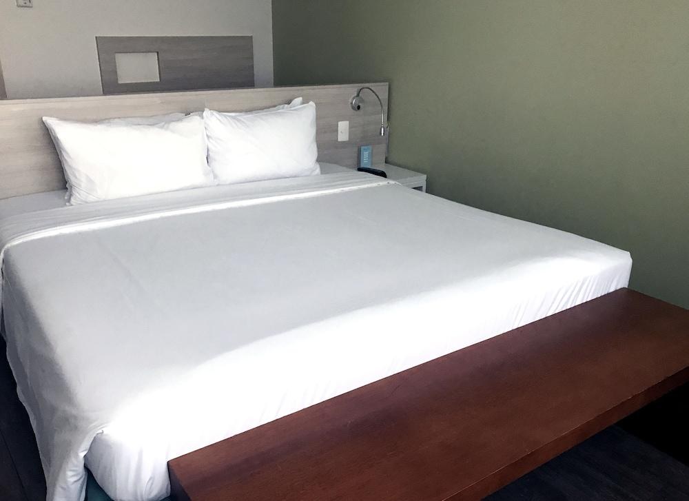 Mercure Salvador Rio Vermelho Hotel photo 3