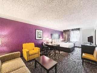 La Quinta Inn & Suites San Antonio Downtown photo 2