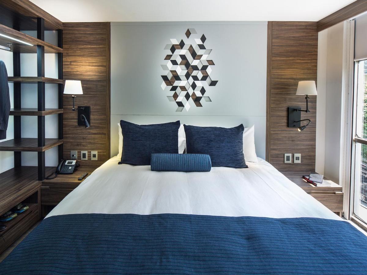 FLOWSUITES WTC