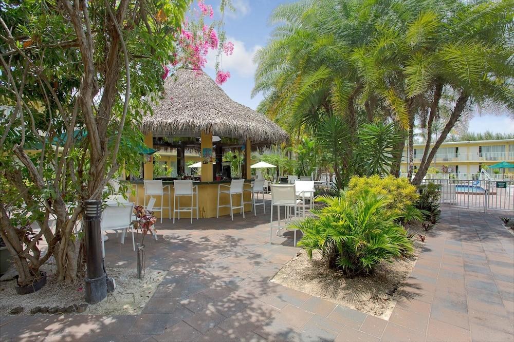 RAMADA BY WYNDHAM FORT LAUDERDALE AIRPORT/CRUISE PORT photo 3