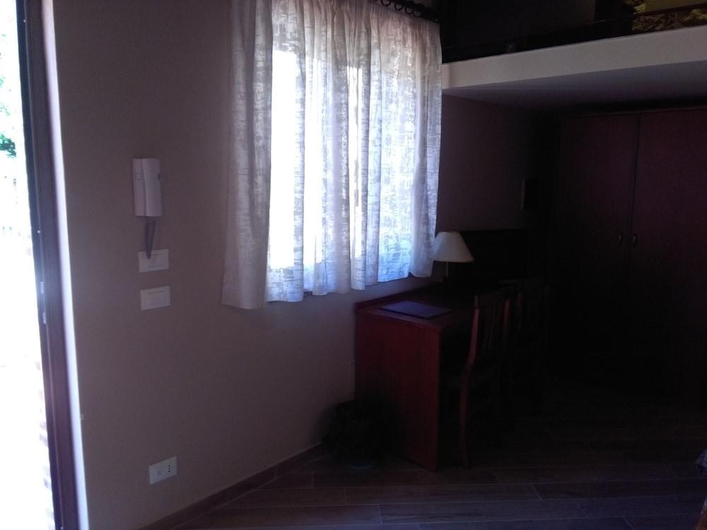 Orleans Hotel photo 2